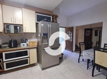 fe37ee90f112f2efdf340703fc20e08ad9261004 · Casa com 3 dormitórios à venda, 280 m² por R$ 1.500.000,00 - Santa Rosa - Niterói/RJ