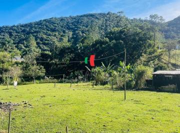 Rural · 1500m² · 4 Quartos · 2 Vagas · Sítio pronto