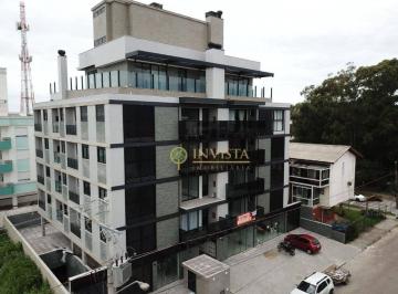 70f5d1b8ae59a534d79676fd00028ad62fa320e8 · Novo com 2 quartos, sacada com churrasqueira e 1 vaga livre à venda em Canasvieiras.