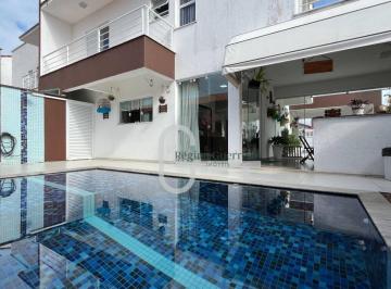7ea9b769db0ad813e632e9dd0e9c98c155db6f0e · Casa com 4 dormitórios à venda, 225 m² por R$ 850.000,00 - Jardim Imperador - Peruíbe/SP