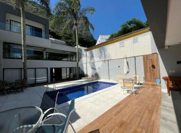 Casa de 6 quartos, Rio de Janeiro · Casa Contemporânea 100% Reformada com 6 Quartos e 4 Suítes na Barrinha (próxima ao Joá)