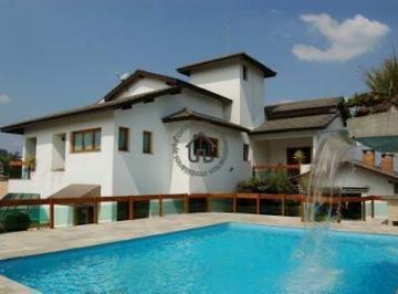 Casa · 569m² · 5 Quartos · 3 Vagas · Casa para alugar no Condomínio Marambaia.