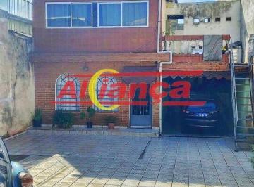 Casa · 280m² · 3 Quartos · 6 Vagas · Casa de 3 dormitórios À venda na Vila Barros