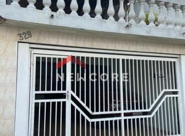Casa · 200m² · 2 Quartos · 2 Vagas · Sobrado em  Rua Kepler - Vila Suíça - Santo André/SP