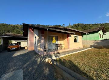 Casa · 200m² · 3 Quartos · 2 Vagas · Casa em Alto Benedito, Benedito Novo/SC