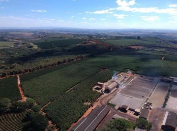 chacara-a-venda-1333000m-centro-piumhi-mg1716910734480vyoxg.jpg · Chácara à venda 1333000M², Centro, Piumhi - MG