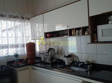 casa-a-venda-3-quartos-1-suite-2-vagas-144m-delta-pindamonhangaba-sp1716922020972pnsfx.jpg · Casa à venda 3 Quartos, 1 Suite, 2 Vagas, 144M², Delta, Pindamonhangaba - SP