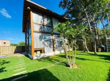Casa · 412m² · 2 Quartos · Vendo Lindo Imóvel no Porto Belo - Área Gourmet com Churrasqueira e Piscina