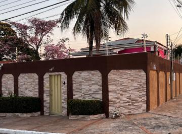 Casa · 314m² · 5 Quartos · 3 Vagas · Casa Sobrado no bairro Cidade Alta em Cuiabá