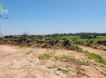 Foto 04 · Terreno à venda em Salto-SP, no Distrito Industrial do Lageado, com 400,00 m² de área!