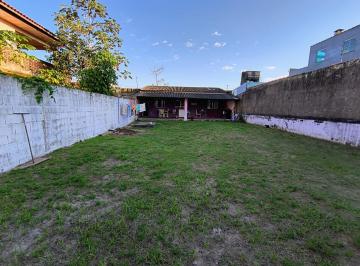 Casa de 1 quarto, Itanhaém · casa lote inteiro com churrasqueira lado praia 