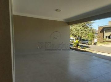 Foto 01 · Casa de Luxo em Condomínio: 3 quartos, 3 suítes, 1 sala, 4 banheiros, 4 vagas, 400m² - São José do R