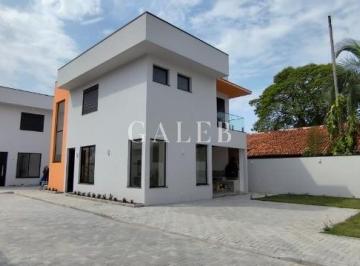 Foto 01 · Casa em Condomínio de Luxo com 3 Suítes na Vila Petrópolis, Atibaia-SP: 2 Salas e 120m² de Área Priv