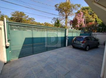 Casa · 200m² · 4 Quartos · 4 Vagas · Casa á venda no bairro Caxingui totalmente Isolada/ 4 dormitórios/quintal..