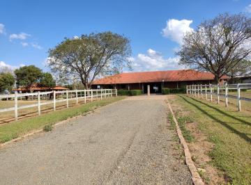 Foto 01 · Fazenda à venda em Itapetininga-SP: 3 quartos, 1 suíte, 3 salas, 2 banheiros, 3 vagas de garagem, 15