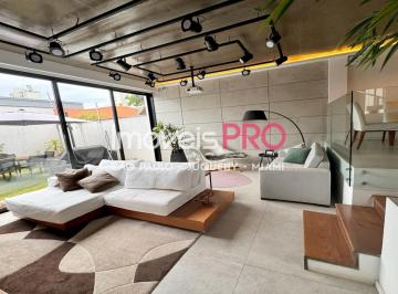 Casa · 192m² · 3 Quartos · 2 Vagas · Jd.Aeroporto; sobrado com 192 metros, 03 dormitórios,01 suíte,02 vagas