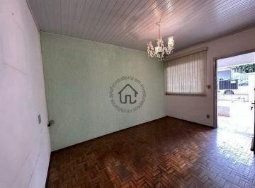 sala · Casa à venda na Vila Santana em Valinhos.