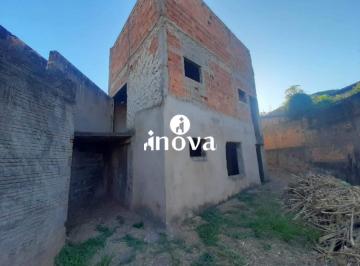 Casa · 256m² · 3 Quartos · 2 Vagas · Casa à venda, 3 quartos, 2 suítes, 2 vagas, Fabrício - Uberaba/MG