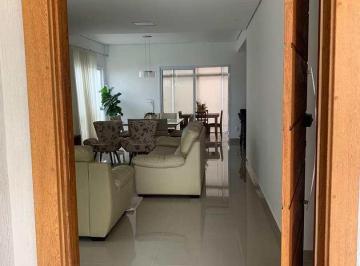 Casa · 250m² · 3 Quartos · 4 Vagas · Casa de Condomínio com 3 dorms, Fazenda Rodeio, Mogi das Cruzes - R$ 1.9 mi, Cod: 3913
