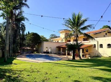 Casa de 6 quartos, Cotia · Casa Condomínio Jardim Mediterrâneo na Granja Viana