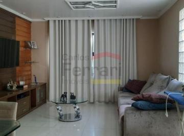 Casa · 250m² · 4 Quartos · 5 Vagas · Sobrado 250m² região Jardim Guapira