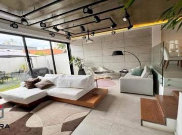 Casa · 192m² · 3 Quartos · 2 Vagas · Casa 192m² Localizado No Bairro Jardim Aeroporto São Paulo - SP 