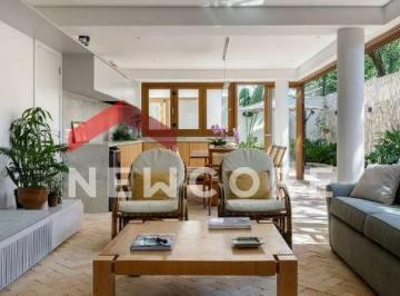 Casa · 210m² · 3 Quartos · 4 Vagas · Casa em Avenida Iraí - Indianópolis - São Paulo/SP