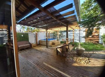 Casa · 173m² · 3 Quartos · 1 Vaga · Casa Alto Padrão em Passa Vinte, Palhoça/SC