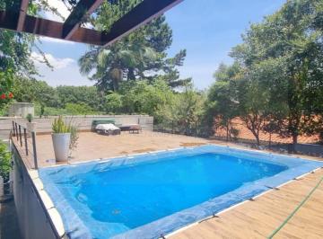 casa-de-arquiteto-renomado-na-chacara-monte-alegre-2181542541.jpeg · Casa ampla e reformada na Chacara Monte Alegre