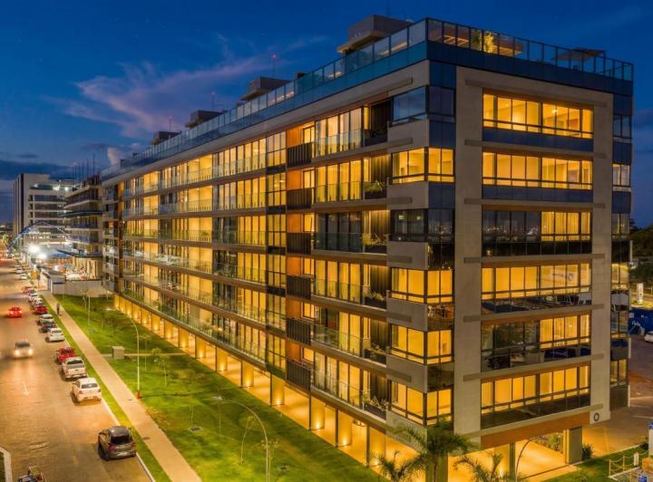 fachada noite · Bauhaus 500 Sudoeste | Apartamentos e Coberturas | Pronto para Morar