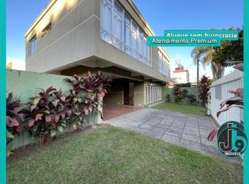 Foto 01 · Imperdível Casa à Venda 170m² no Santa Quitéria com 3 quartos, 1 suíte, 2 salas, 4 banheiros e 4 vag