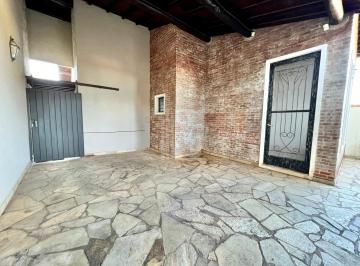 Casa de 3 quartos, Itapetininga · Casa com 3 quartos, sendo uma suíte com closet e hidromassagem-Vila La Brunetti