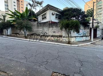 Casa · 261m² · 4 Quartos · 4 Vagas · Casa de esquina à venda no Jardim São Paulo na rua Condessa Siciliano, com 4 dormitórios e 4 vagas.