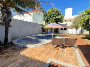 Casa · 562m² · 7 Quartos · 6 Vagas · Sobrado com 7 quartos à venda no Bairro Morada da Colina - Uberlândia/MG