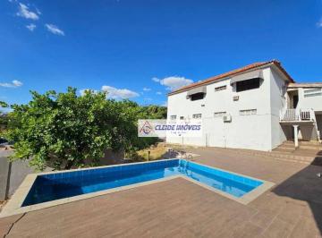 f84e9f763160b54d2bb5d78196a1059a.jpg · Casa tipo Sobrado residencial e com escritório grande esquina Santa Helena