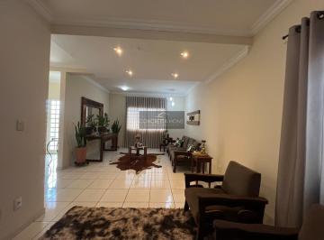 Casa · 347m² · 3 Quartos · 4 Vagas · Casa Alto Padrão no bairro Ipase em Varzea Grande