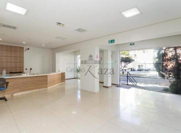 Comercial · 700m² · 12 Quartos · 17 Vagas · Casa Comercial - Pacaembu - 6 Dormitórios - 600m².