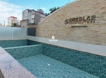 Apartamento · 46m² · 2 Quartos · 1 Vaga · Apartamento de 2 dormitórios com sacada na Aviação em Praia Grande