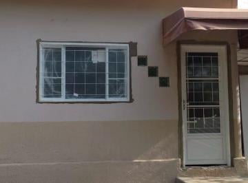 Foto · Chácara à venda em Hidrolândia-GO, Cond. Estância das Águas: 2 quartos, 1 suíte, 1 sala, 2 banheiros
