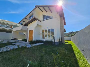 202406171140283676.jpg · Casa em Condomínio para Venda em Teresópolis, Green Valley, 3 dormitórios, 3 suítes, 3 banheiros, 5