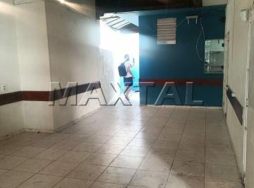 Comercial · 100m² · Loja com 100m² de área construída, salão amplo, copa, cozinha e 2 banheiros.