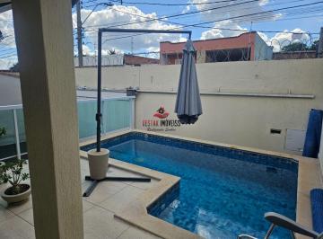 Casa · 193m² · 4 Quartos · 3 Vagas · Casa com 4 quartos à venda no Bairro Osvaldo Rezende - Uberlândia/MG