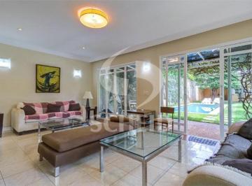 Casa · 370m² · 4 Quartos · 5 Vagas · Casa no Campo Belo com 4 Suítes, Jardim e Piscina