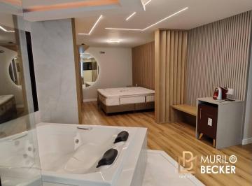 Casa · 480m² · 5 Quartos · 4 Vagas · Casa para venda com 5 suítes, Condomínio Jardim do Golf