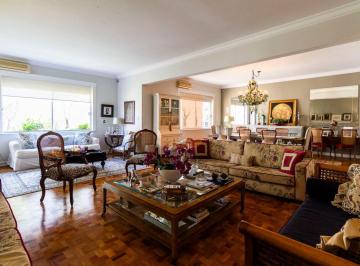 Apartamento · 332m² · 5 Quartos · 2 Vagas · Apartamento 332 m2  mobiliado, com 5 dormitórios sendo 1 suíte, sala 4 ambientes e 2 vagas.