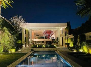 2018125bc8be1c7f2edd9ea38a97c15a5ff6f94e · Casa no Jardim Europa