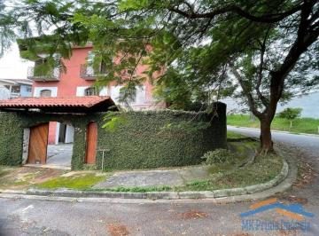 Casa · 570m² · 3 Quartos · 5 Vagas · Sobrado com 3 dormitórios, 234 m² em Cotia.