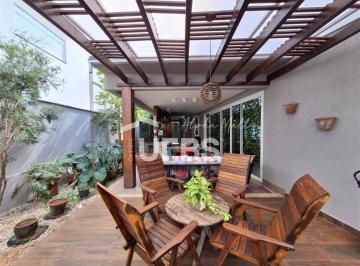 Casa de 4 quartos, Goiânia · SOBRADO 350MT 4 SUITES JARDINS VERONA 