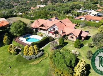 Foto 01 · Casa à venda em Ibiúna com vista privilegiada para a represa
