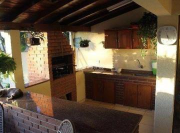 rtp7oa2ytfmywi4mjvizjyx_md · Casa à venda 300M², Jardim Planalto, Ibiporã - PR